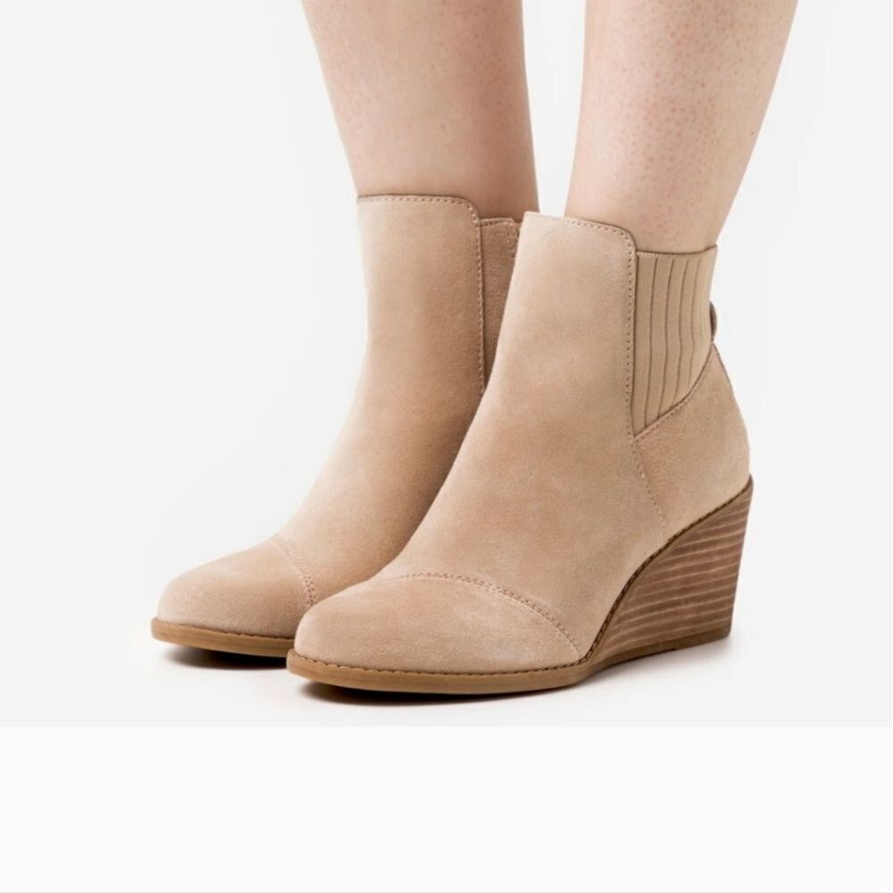 Universal Threads solid tan womens boots size 6 nwt side zip carmel booties boot - Picture 5 of 16